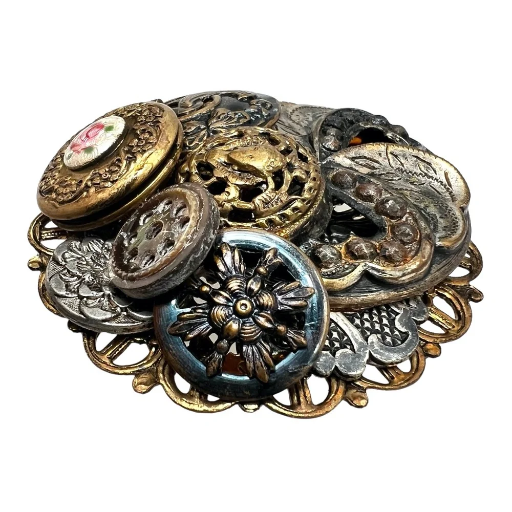 VINTAGE 3D BROOCH WITH WORKING LOCKET, HEARTS, & BUTTONS - NO PIN